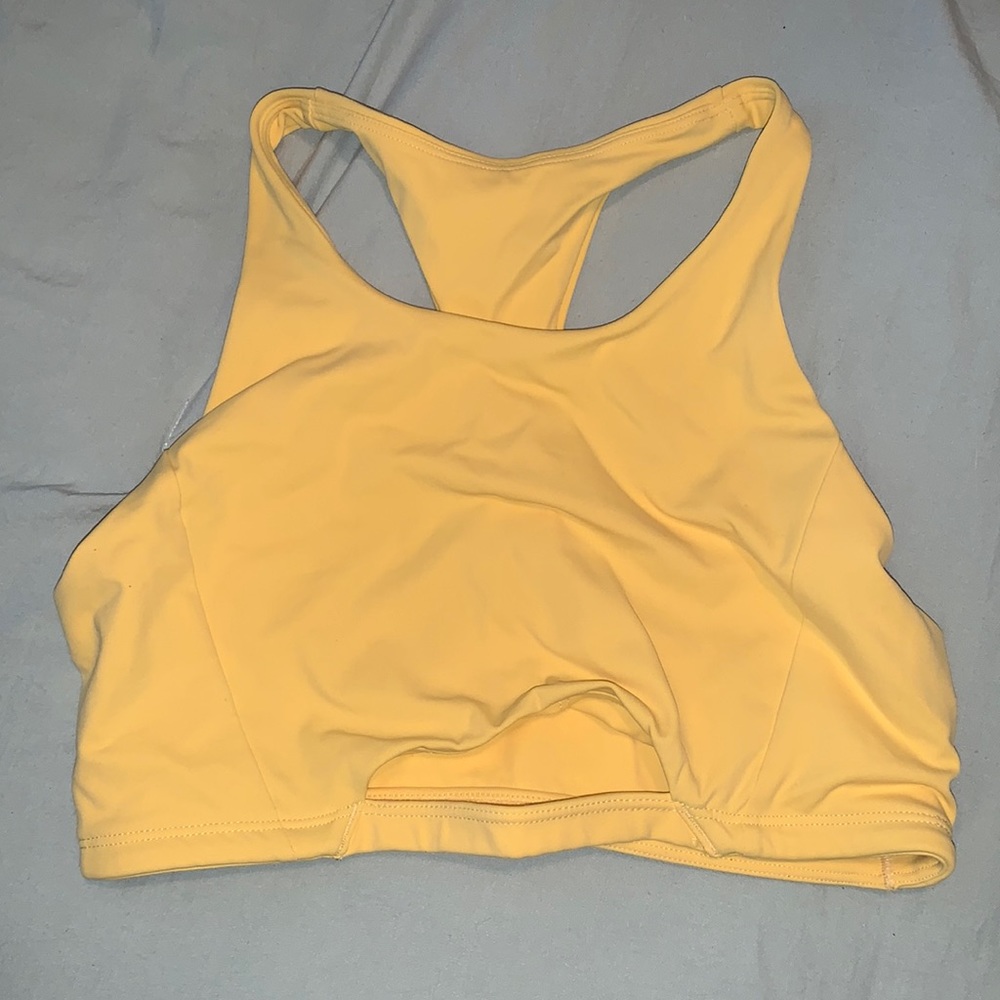 Alphalete Surge Pulse Sports Bra